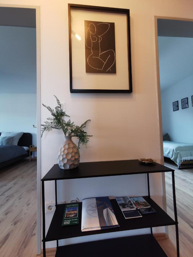 Up Wulkje21 Neu Renovierte Wohnung Mit Pkw Stellplatz Emden Exterior photo