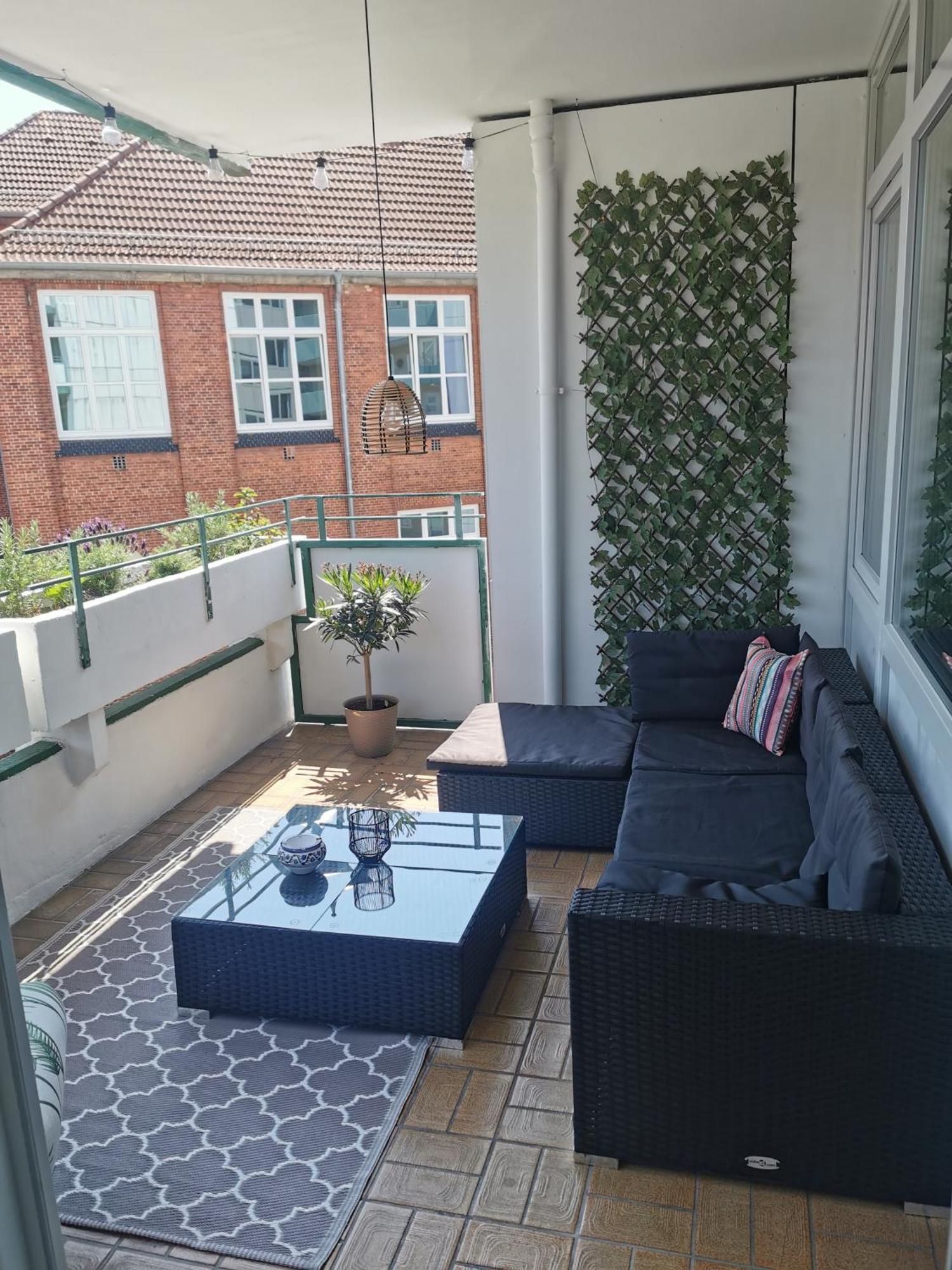 Up Wulkje21 Neu Renovierte Wohnung Mit Pkw Stellplatz Emden Exterior photo